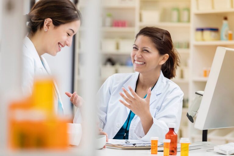 Por que fazer um curso técnico em Farmácia? Confira 5 motivos!